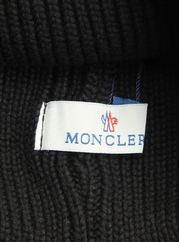 Beanie Tonal Rubber Logo Black