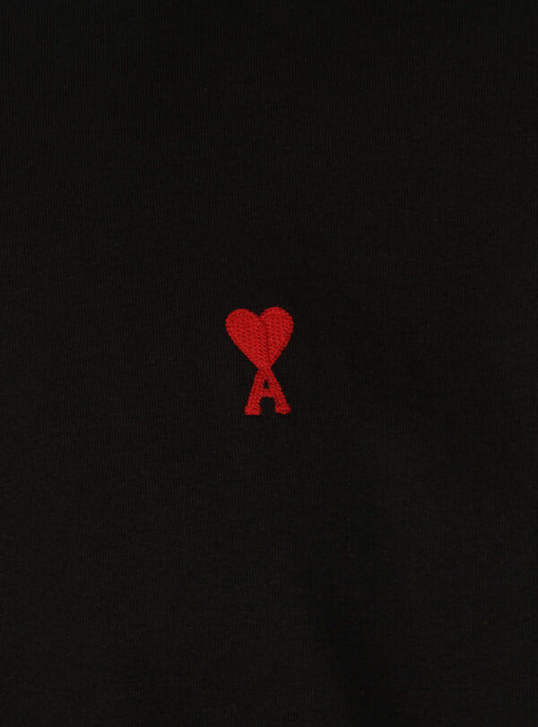 T-Shirt Heart Chest Logo