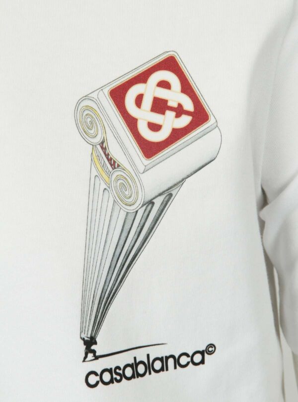 T-shirt Leaning Column