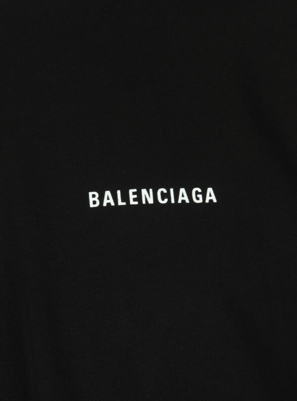 T-shirt Logo On Chest Print