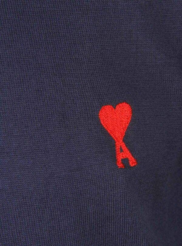 T-Shirt Heart Chest Logo