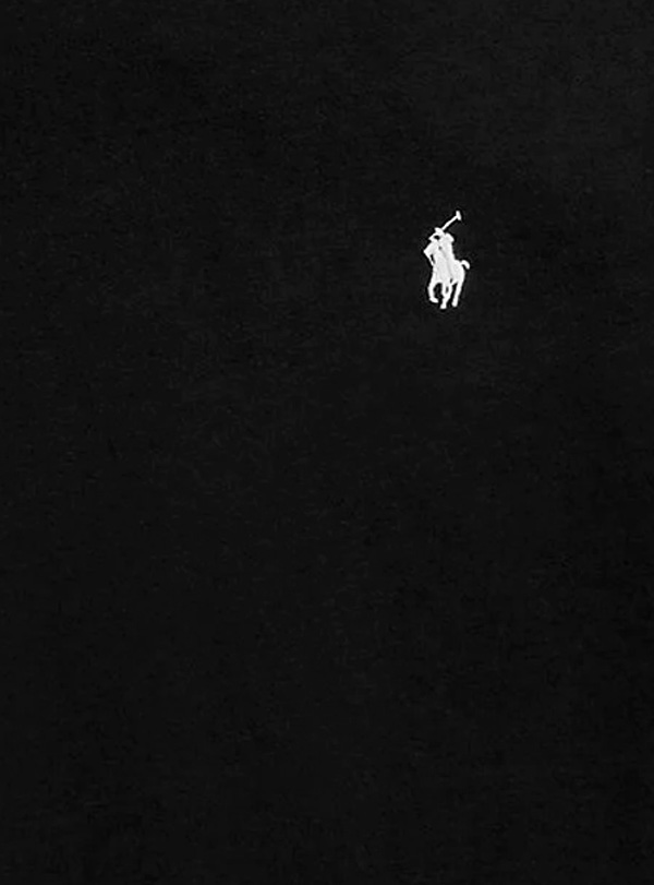 T-shirt Logo on Chest