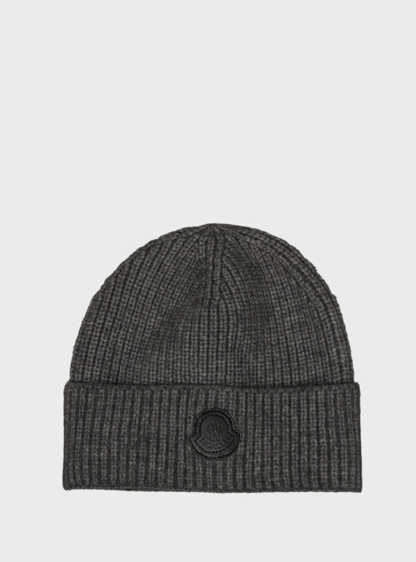 Beanie Tonal Black Logo