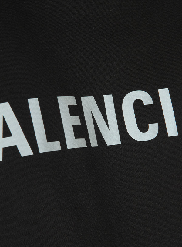 T-shirt Logo On Chest Reflective