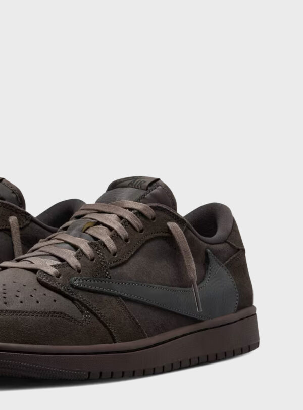 Travis Scott x Air Jordan 1 'Velvet Brown'