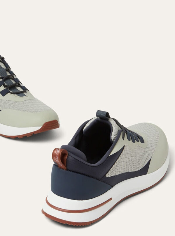 Sneaker Week End Walk